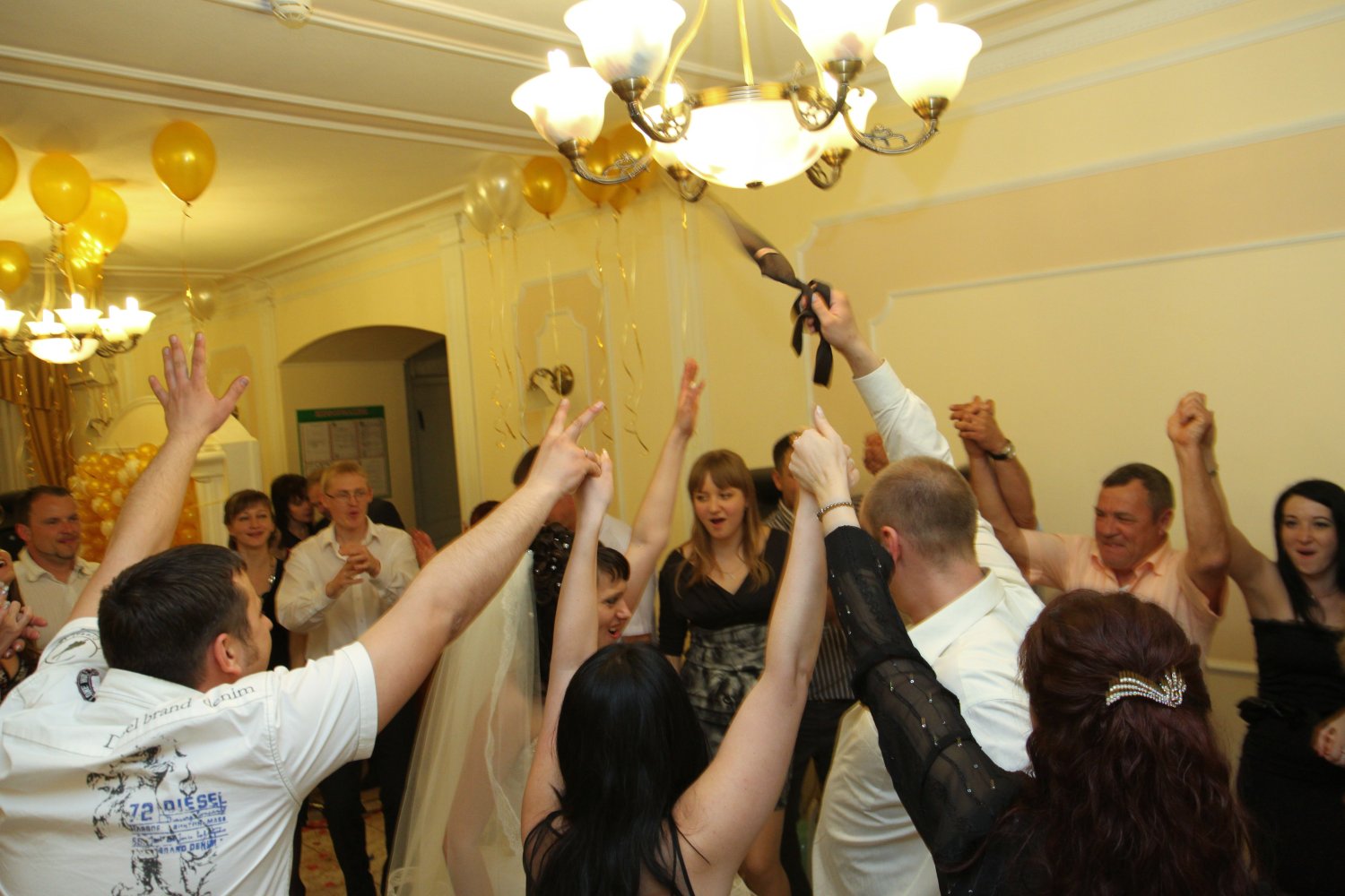 Ведущая Татьяна Калмыкова&nbsp;Ведущая, организатор праздников Татьяна Калмыкова : 