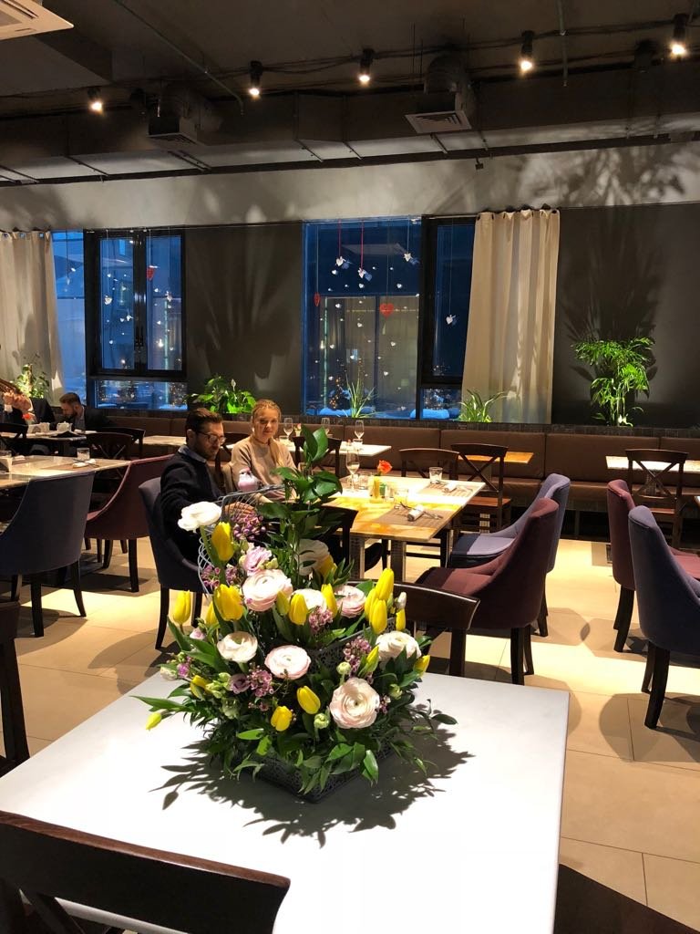 Moderna&nbsp;ресторан лаунж Moderna : 