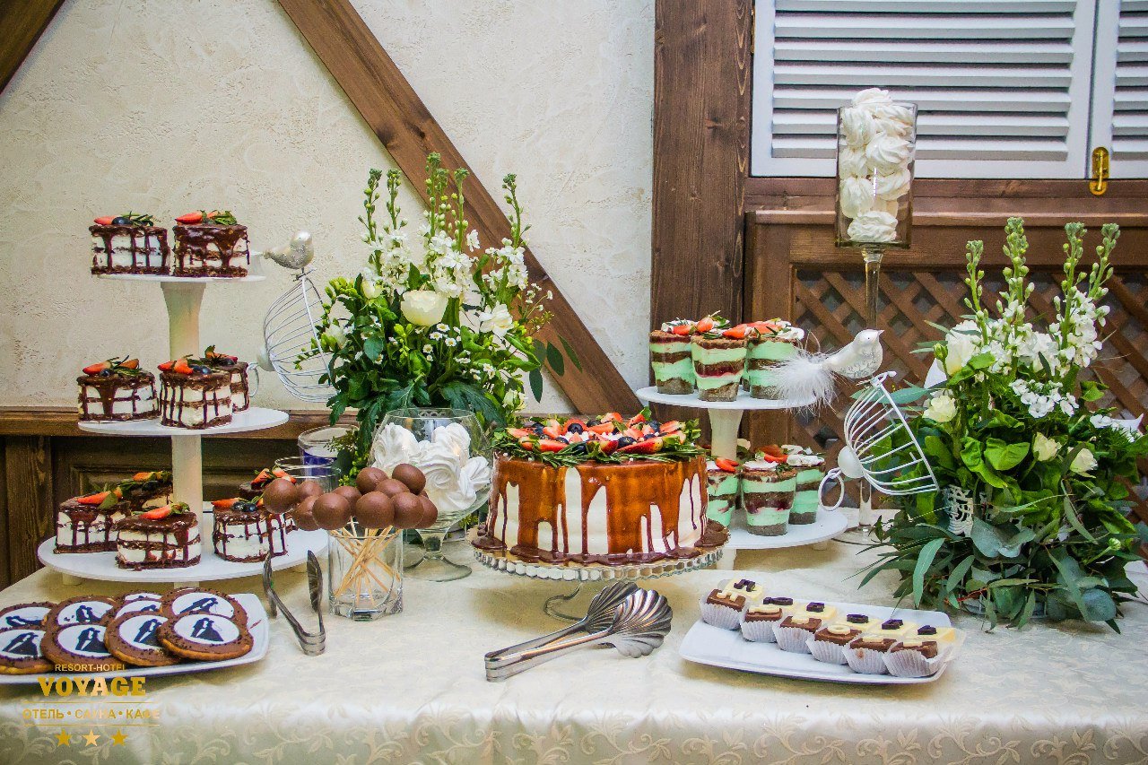 Банкетный фотоальбом&nbsp;Гостинично ресторанный комплекс Вояж : 