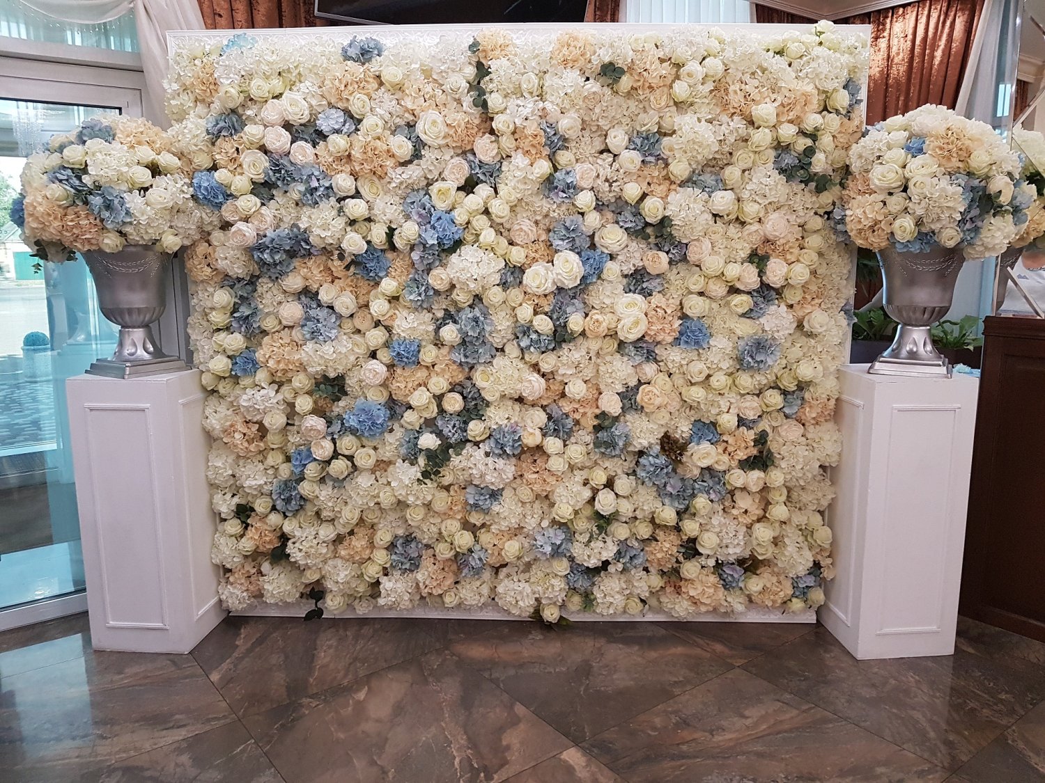 Ресторан&nbsp;Гостинично- ресторанный комплекс "CRYSTAL" : 