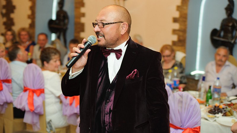 222.jpg – Ведущий Александр Илизаров |  в Москве - 1 из 6