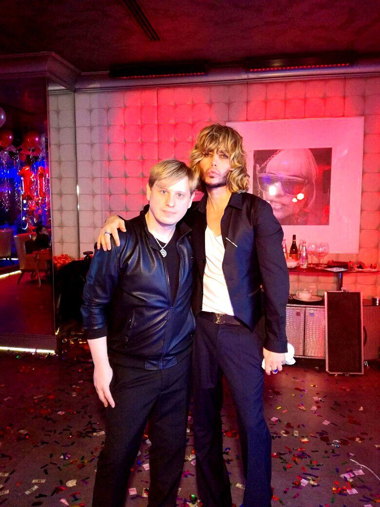 Моя гастрольная жизнь&nbsp;Певец, композитор, пианист Владимир Лунёв : 