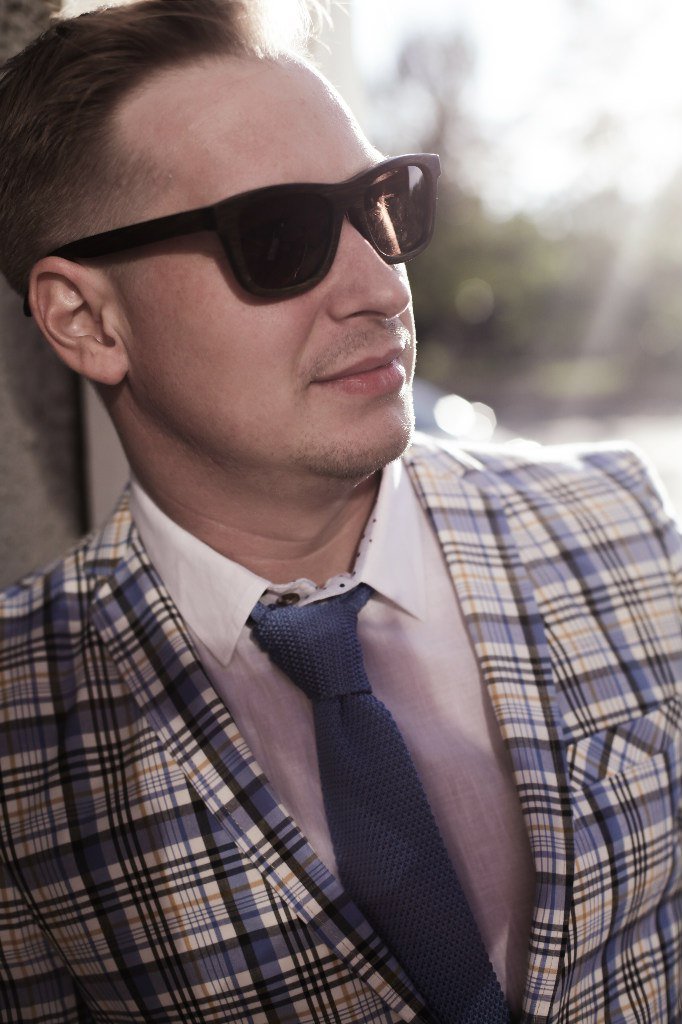 ведущий Семен Семенов&nbsp;Ведущий Семён Семёнов : 