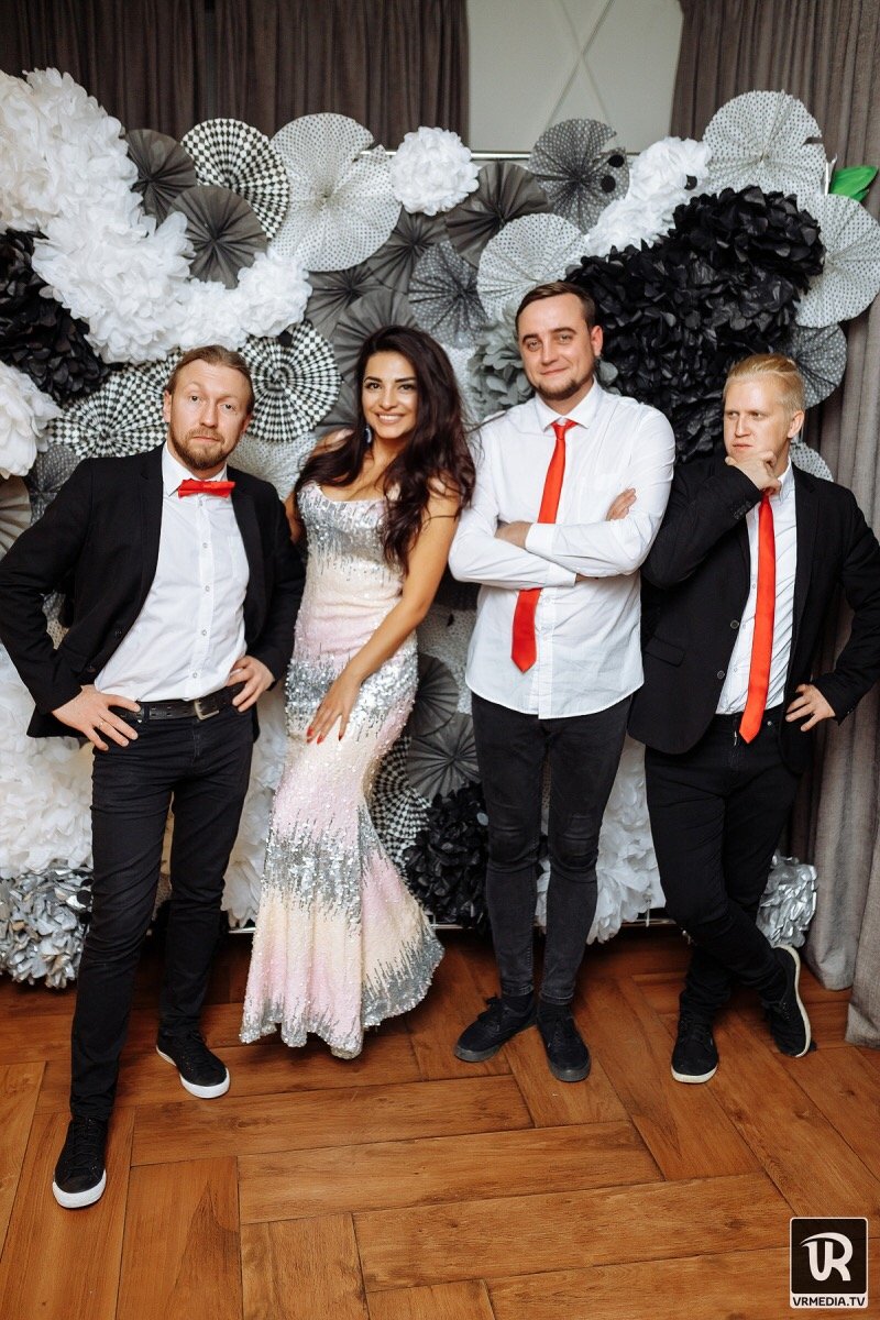 Live n Drive Band&nbsp;Live n Drive Band : 