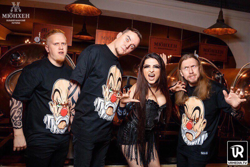 Live n Drive Band&nbsp;Live n Drive Band : 