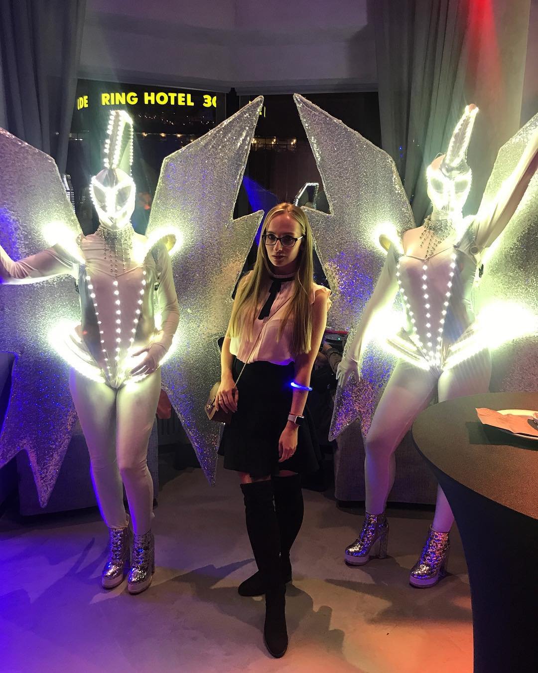 Оригинальный жанр&nbsp;Русский HOLLYWOOD : 